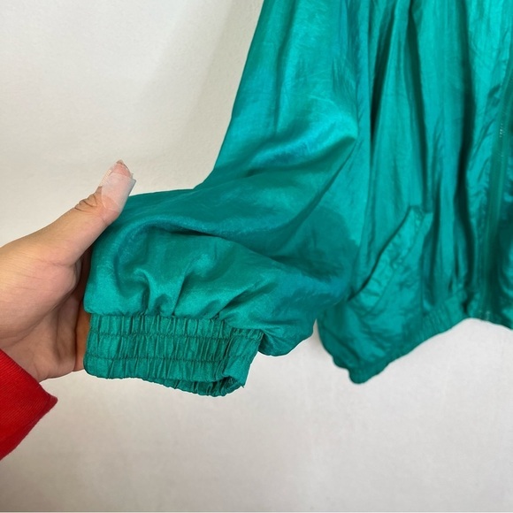2B Active Metallic Green Vintage 90s Athleisure Gym Athletic Windbreaker Jacket - Picture 7 of 14